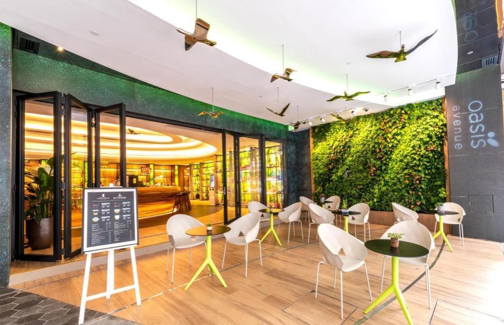 Oasis Avenue-A Gdh Hotel Hong Kong Exterior foto